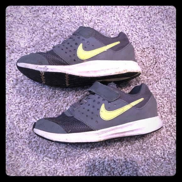 boys nike size 12
